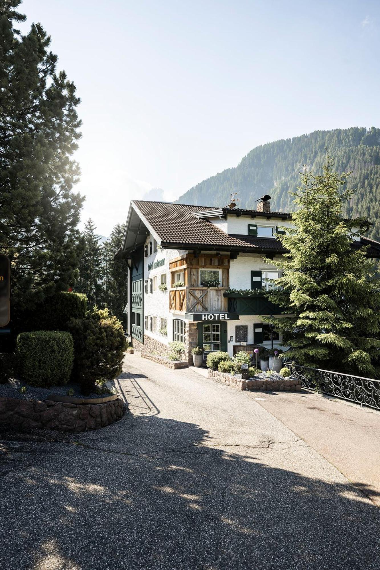 Chalet Hotel Hartmann - Adults Only Ortisei Exterior foto
